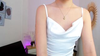 hellen_coy 2024-05-26 1536 webcam video