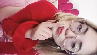 TaniaArmany webcam video 300420240006 prepossessing cam live model