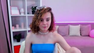 AliceHimmer 2024-06-02 0744 webcam video