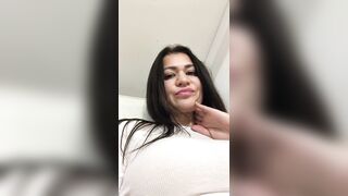 OliviaRoxi 2024-09-27 1702 webcam video