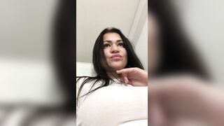 OliviaRoxi 2024-09-27 1702 webcam video