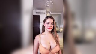 MariaHillary 2024-09-27 1714 webcam video