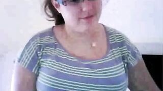 French BBW Strips on Webcam