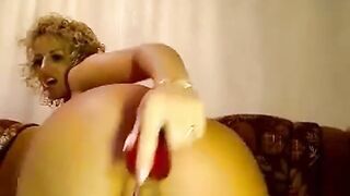 Russian Camgirl Peach Fucks Her Dildo