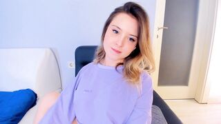 kittycaitlin 2023-07-22 2100 webcam video