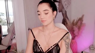 scarlett__baker 2023-07-29 2242 webcam video