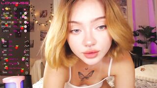 adelewilson__ 2023-08-03 1254 webcam video