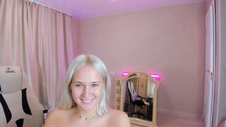 angel___s 2023-08-20 1448 webcam video