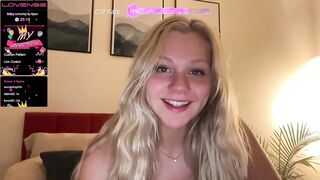 2prettylittlething2 2023-08-24 0736 webcam video