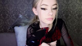 foxxxymollly 2023-09-01 1524 webcam video