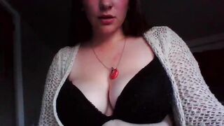 peach_flora 2023-09-27 2248 webcam video