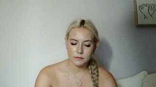 xprettyinpinkx 2023-10-16 0242 webcam video