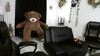 bunnynextdoor 2023-10-17 1518 webcam video