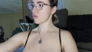 tinayummy 2023-10-22 2242 webcam video