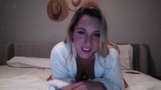 cumoncandy69 2023-10-27 0454 webcam video