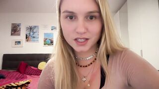 sarahsapling 2023-10-27 1930 webcam video