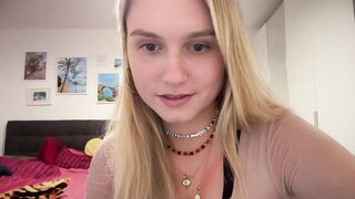 sarahsapling 2023-10-27 1930 webcam video