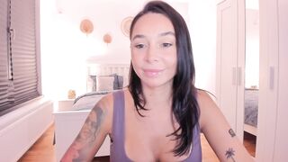 sensualbettty 2023-11-17 1442 webcam video