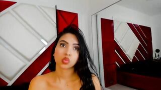 PaulinaLeone webcam video 281123704 sweet and very sexy webcam lady in da house gents