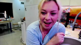 kiradivine 2023-12-03 1512 webcam video