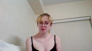 blonde_katie 2023-12-03 1930 webcam video