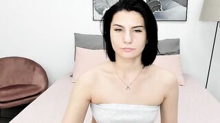 KiraDaviz webcam video 512231054 When do you think is the right time for couples to start having sex